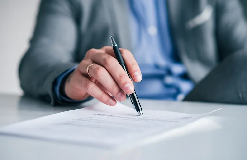 Contratos de colaboración: Lo que debes saber en 2025